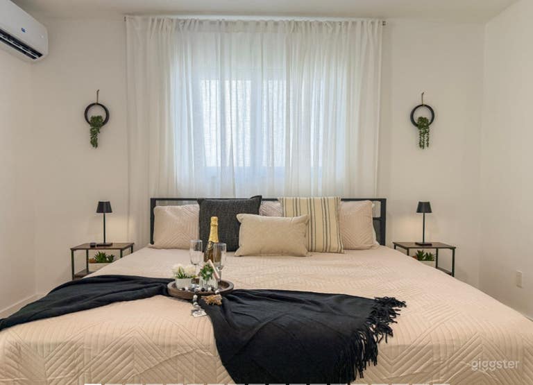  Exclusive modern studio 