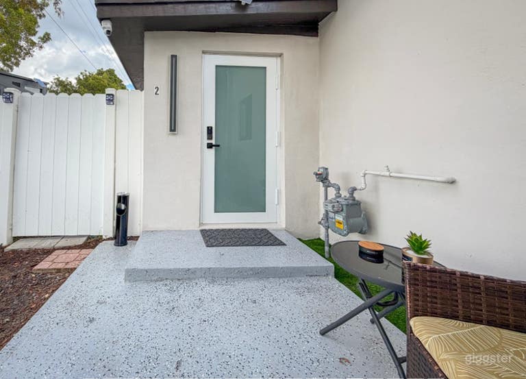  Exclusive modern studio 