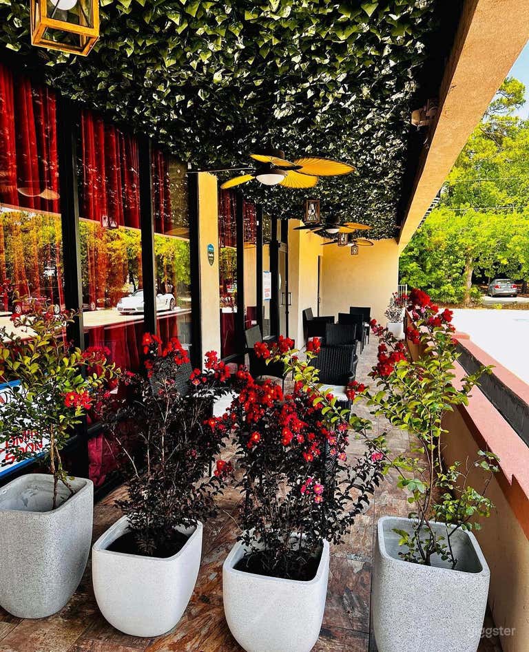  A Stylish and Inviting Space 