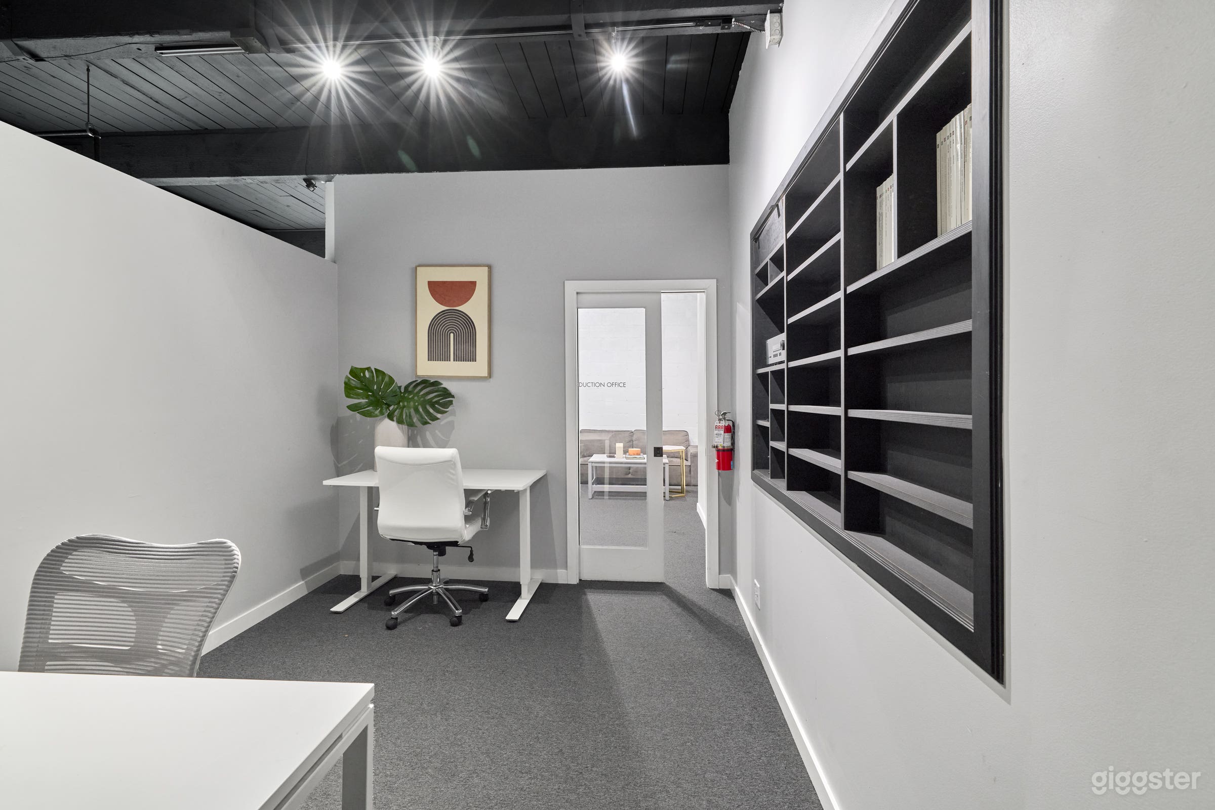 The House Studio in Seattle  Photo 3