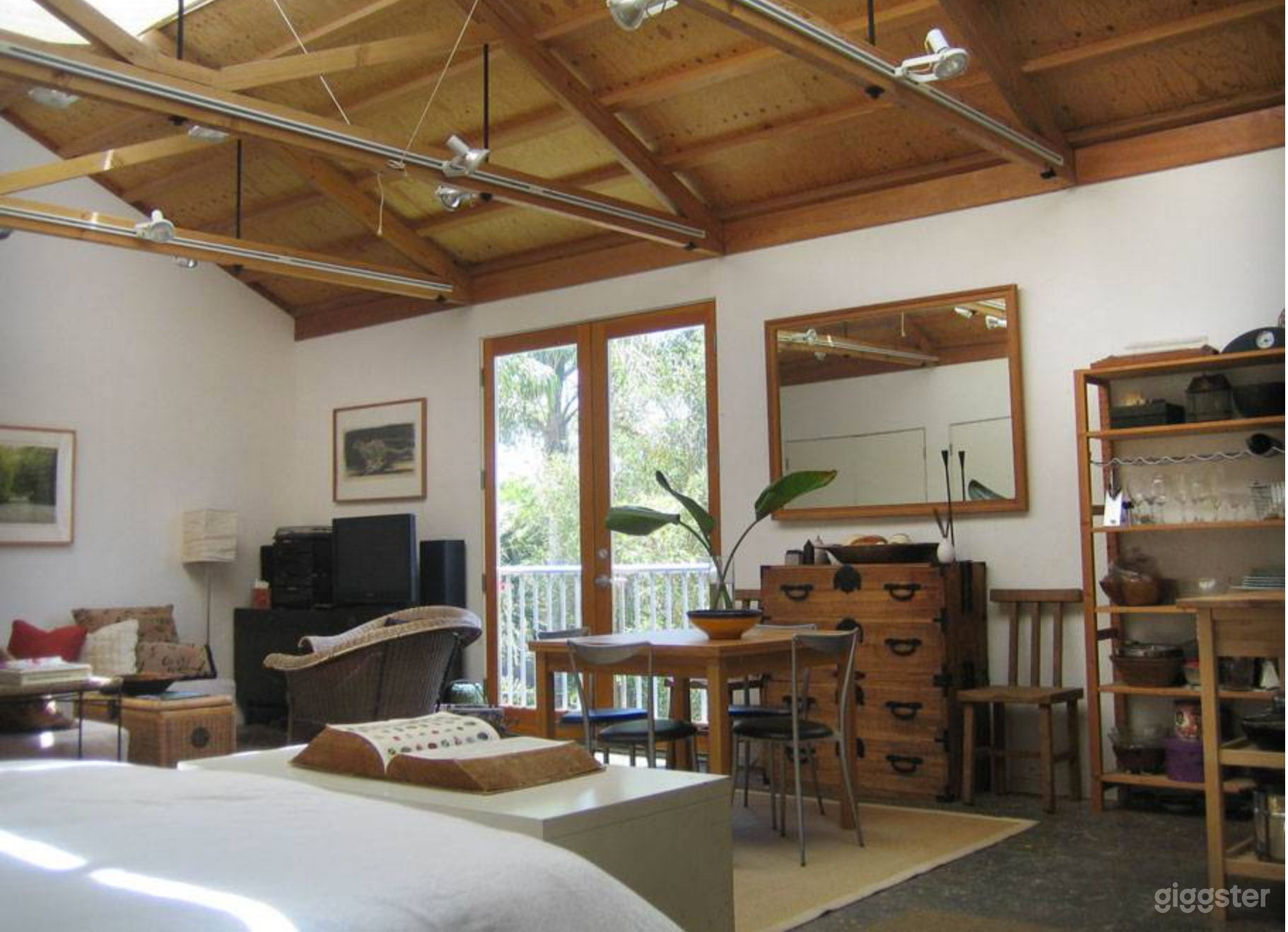 ART LOFT STUDIO
Main space