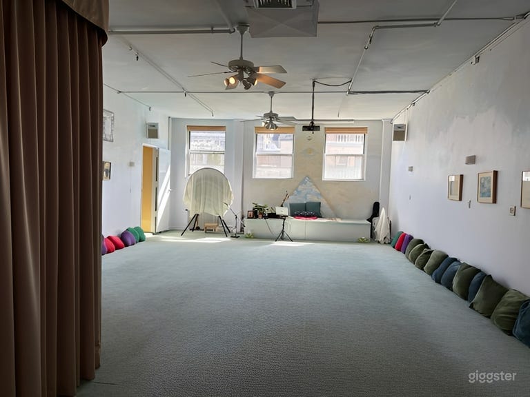  Loft Yoga Studio 