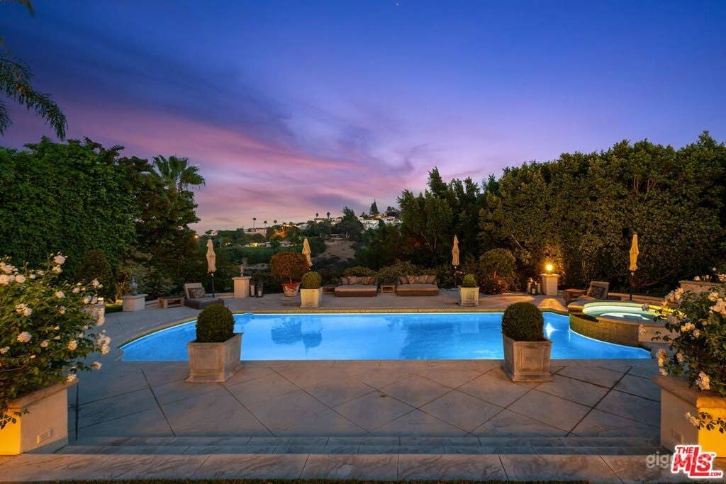 Beverly Hills Castle with Pool and Panoramic View Photo 1