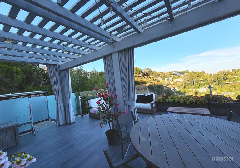  $3.5M Lux Bird St Home Panoramic View, HotTub, Putting Green 