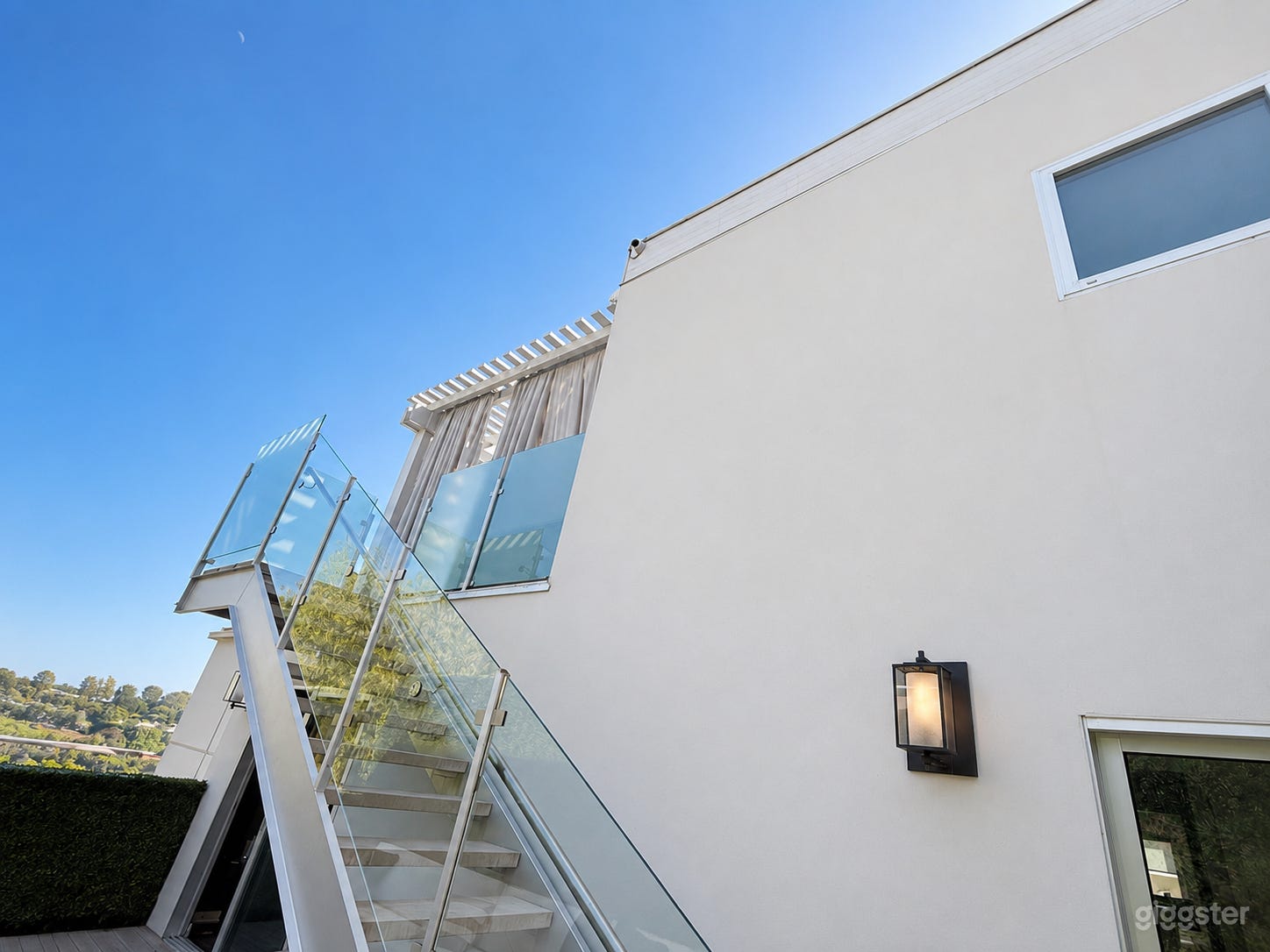 Foto di Casa di lusso da $3.5M in Bird St con vista panoramica, vasca idromassaggio, putting green 3