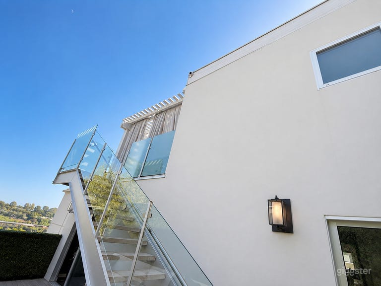  $3.5M Lux Bird St Home Panoramic View, HotTub, Putting Green 
