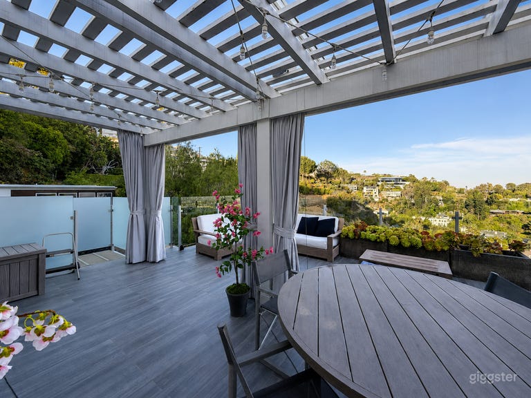  $3.5M Lux Bird St Home Panoramic View, HotTub, Putting Green 