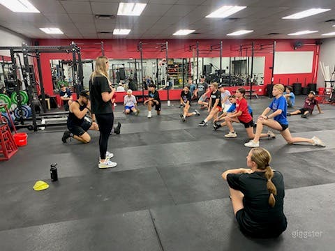 Modern, Well-Equipped Gym in Tempe Photo 4