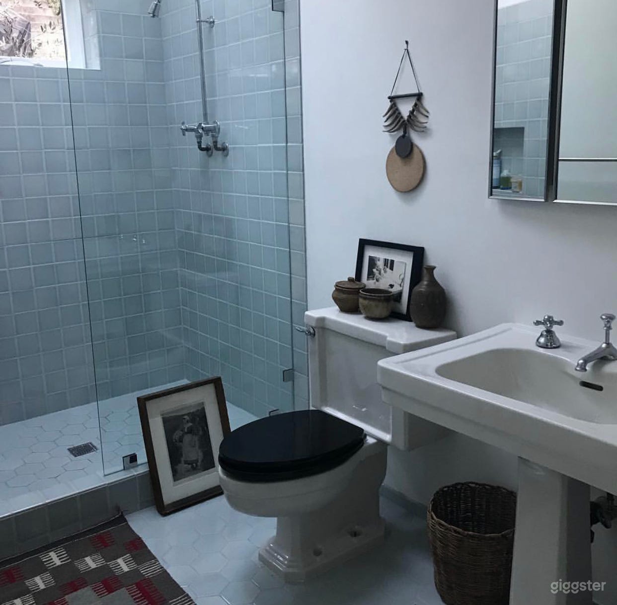 BOHEMIAN SILVER LAKE SPANISH STYLE HOUSE Photo 4
