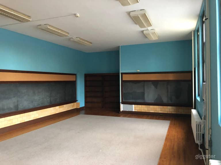  Classroom 