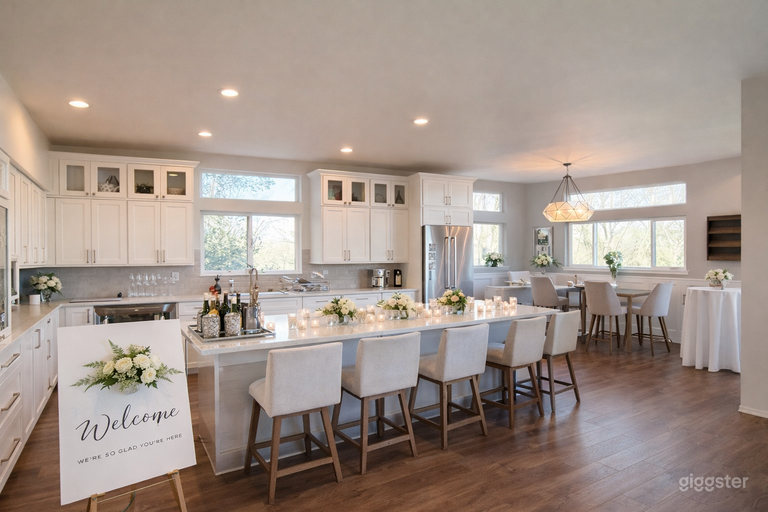  The Lookout West Seattle - Must Love Goats! 