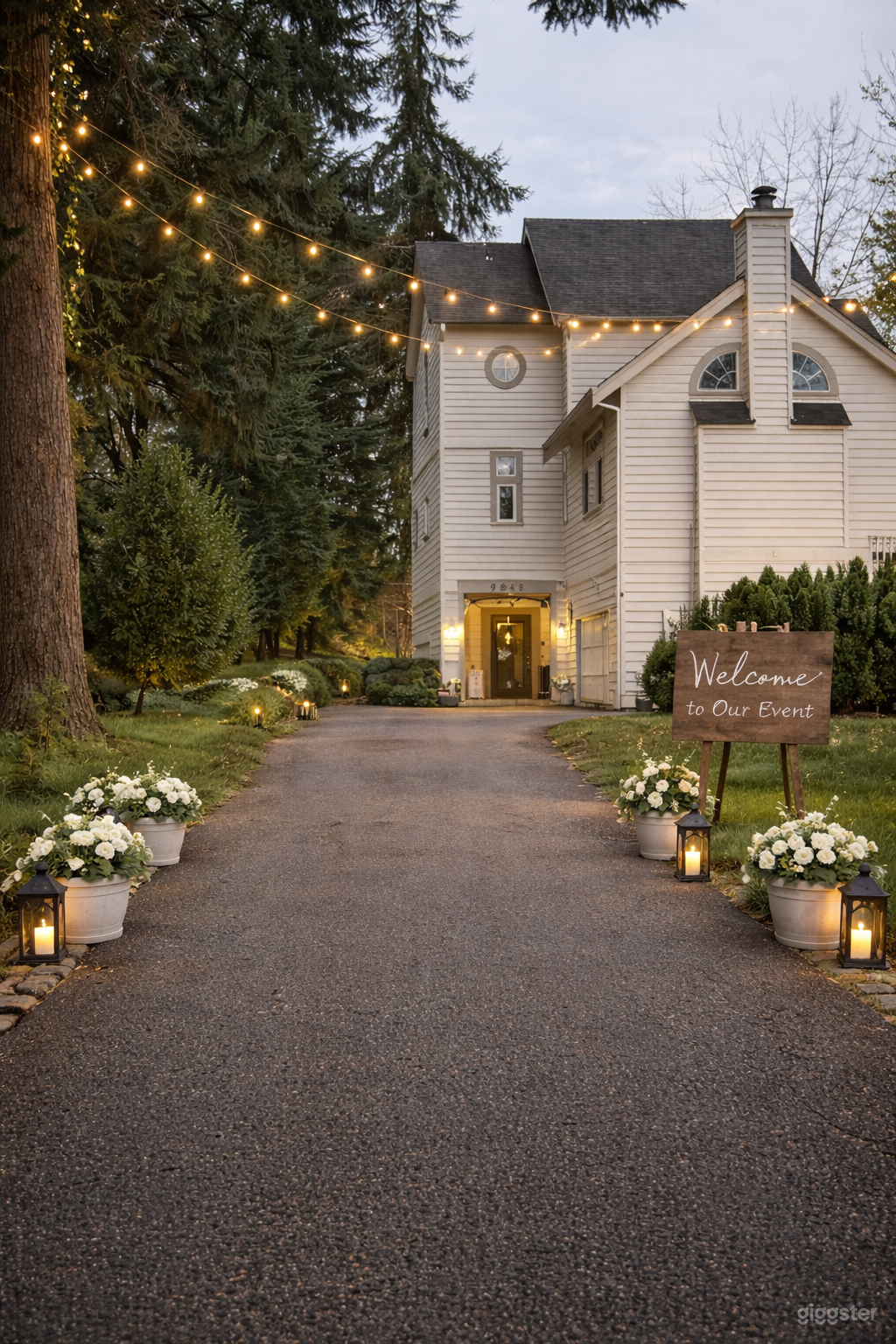 The Lookout West Seattle - Must Love Goats! Photo 4