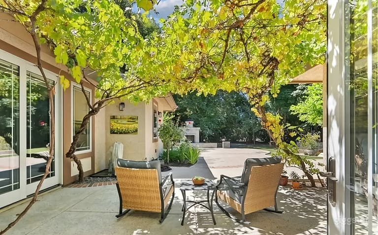  Garden Estate Backyard 