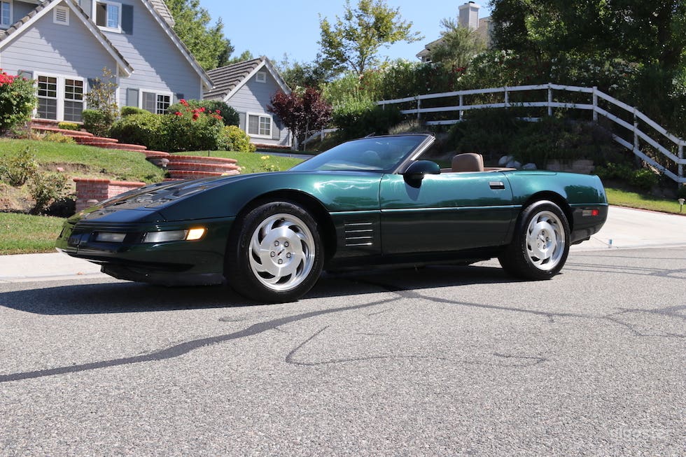 #76,082 1993 Chevrolet Corvette Convertible  Photo 1