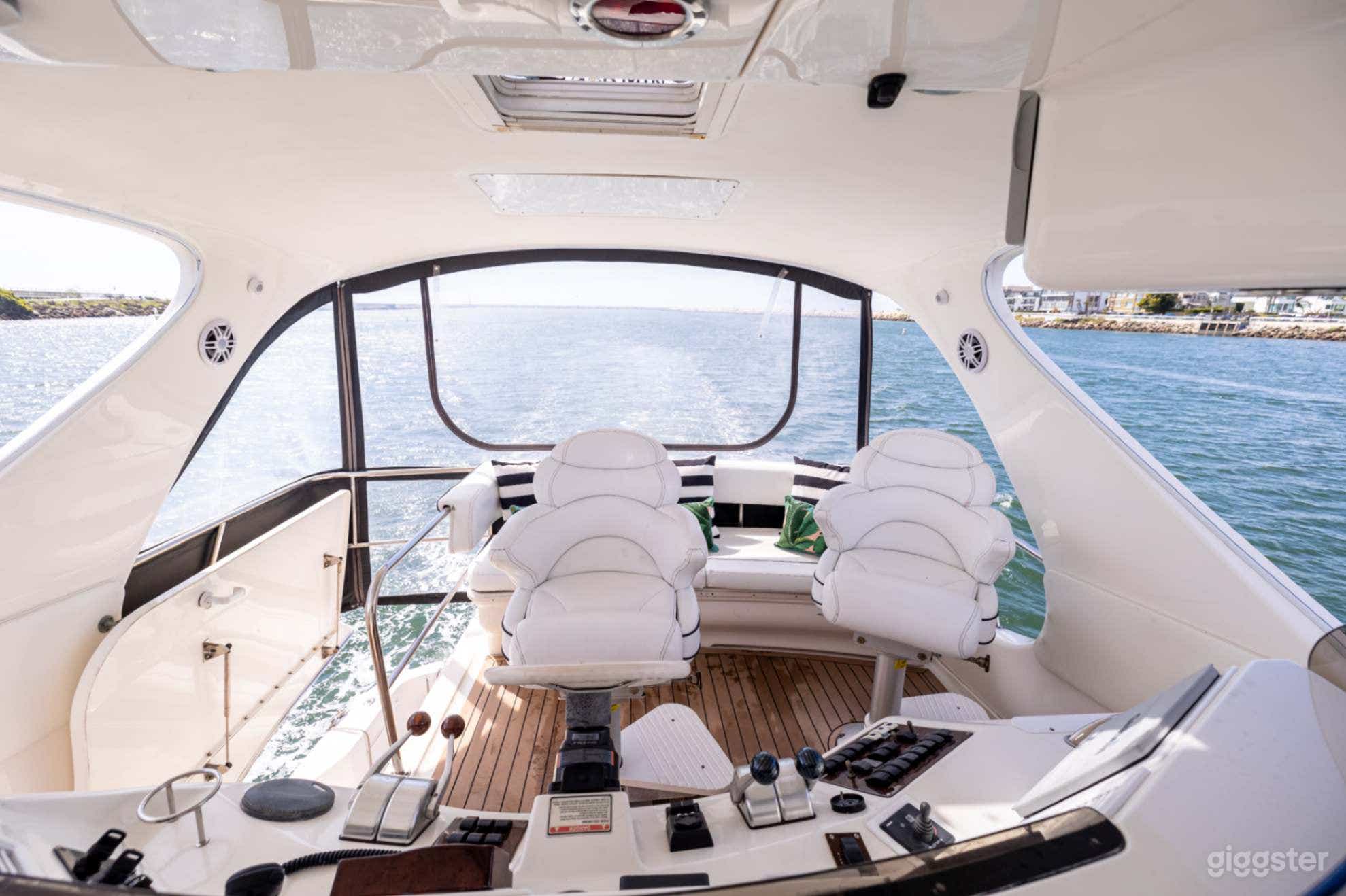 60' SEA RAY / BELLA JOLIE BOAT Photo 2