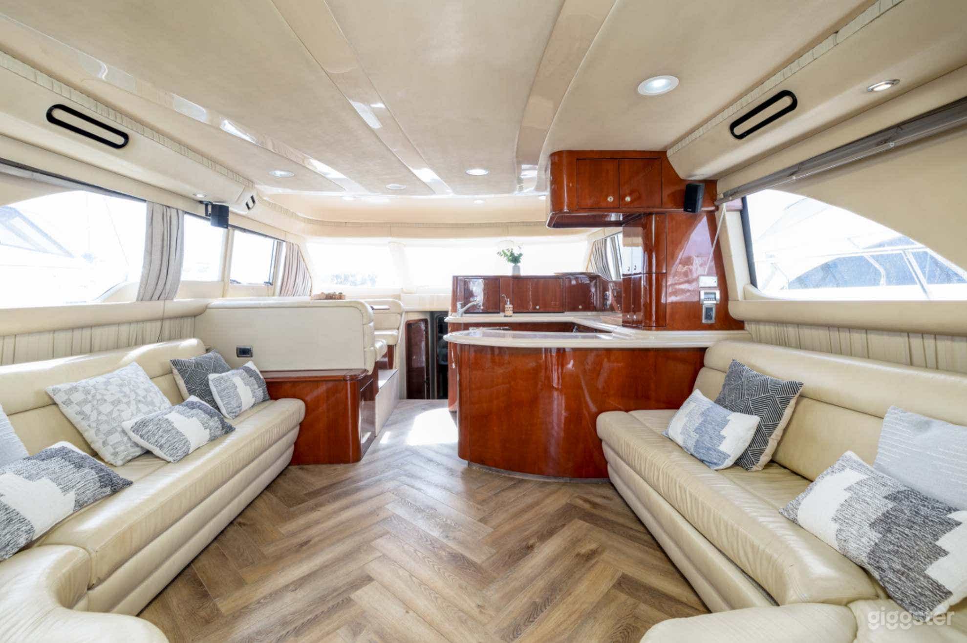 60' SEA RAY / BELLA JOLIE BOAT Photo 3