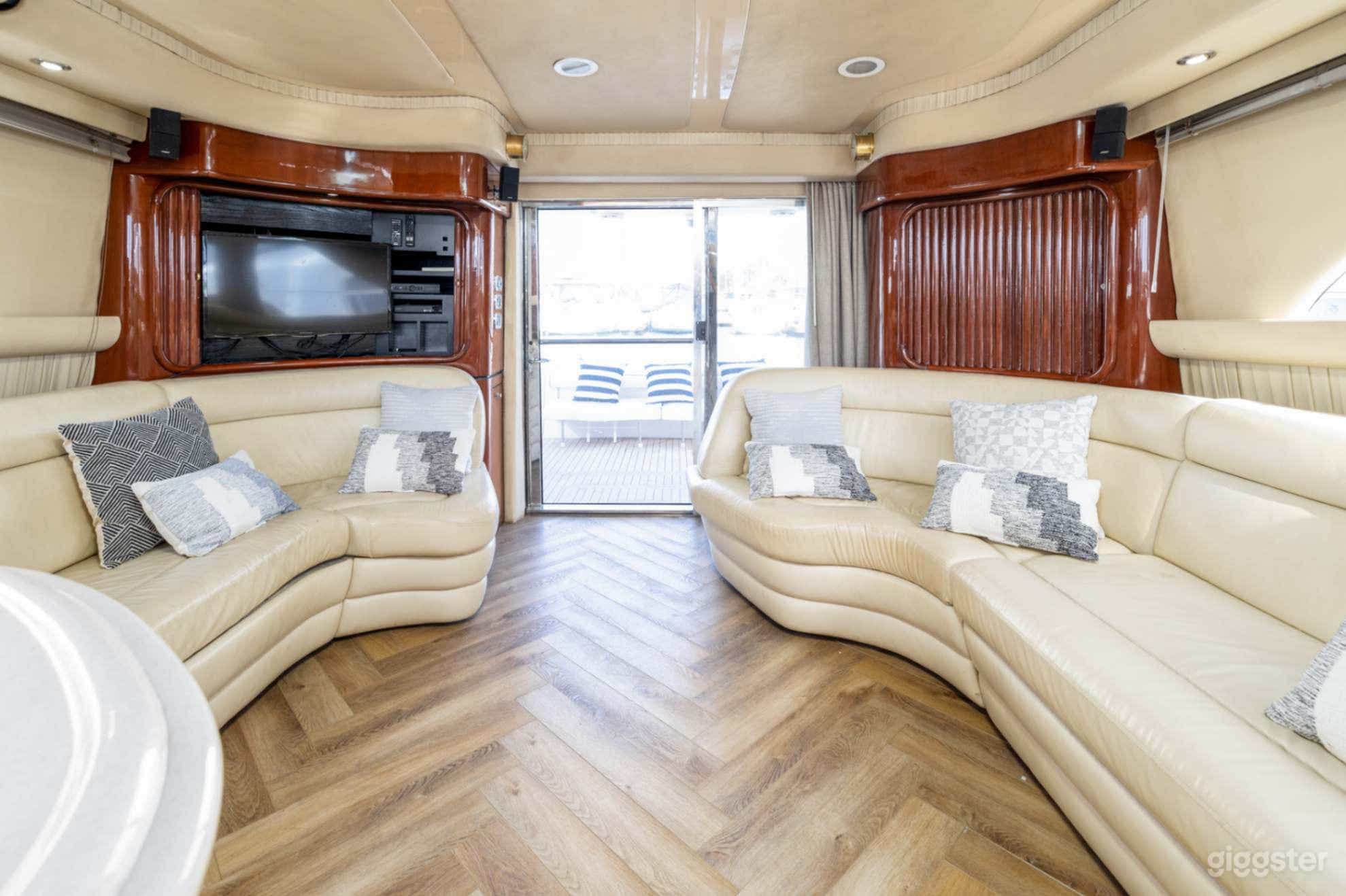 60' SEA RAY / BELLA JOLIE BOAT Photo 4