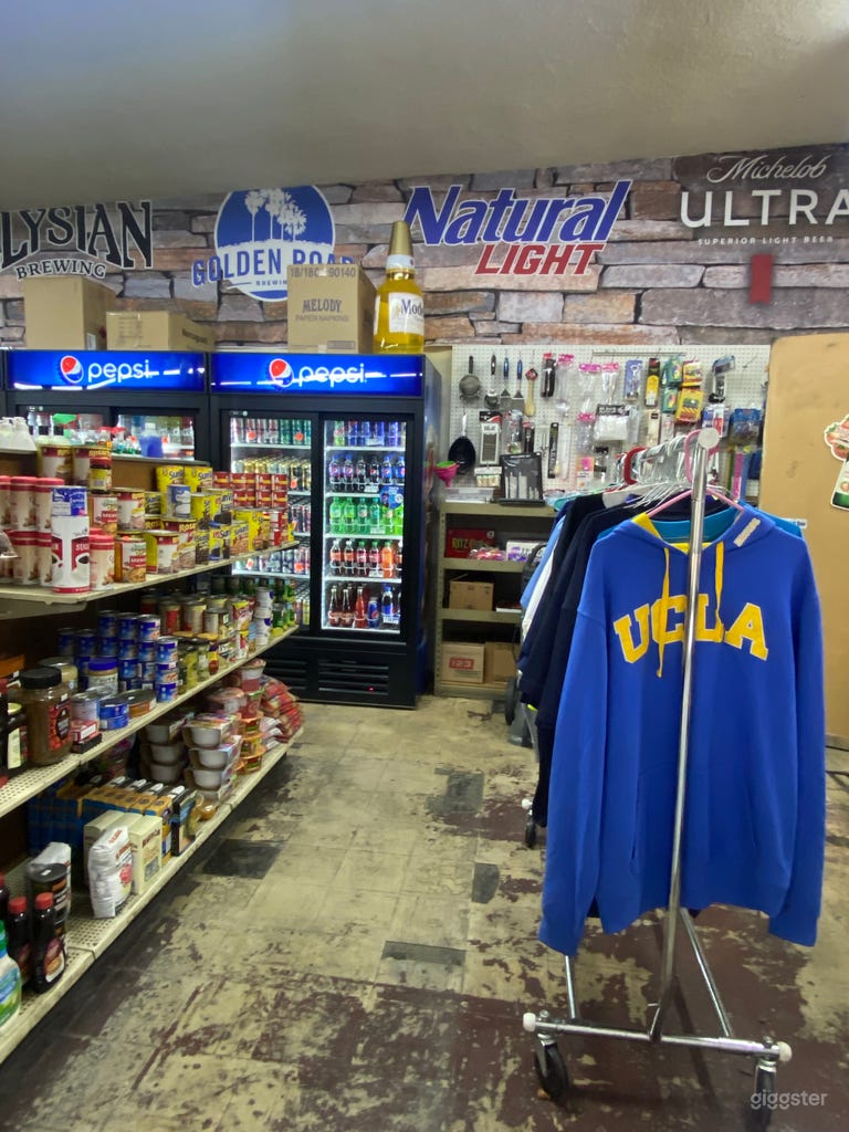  Convenience Store 