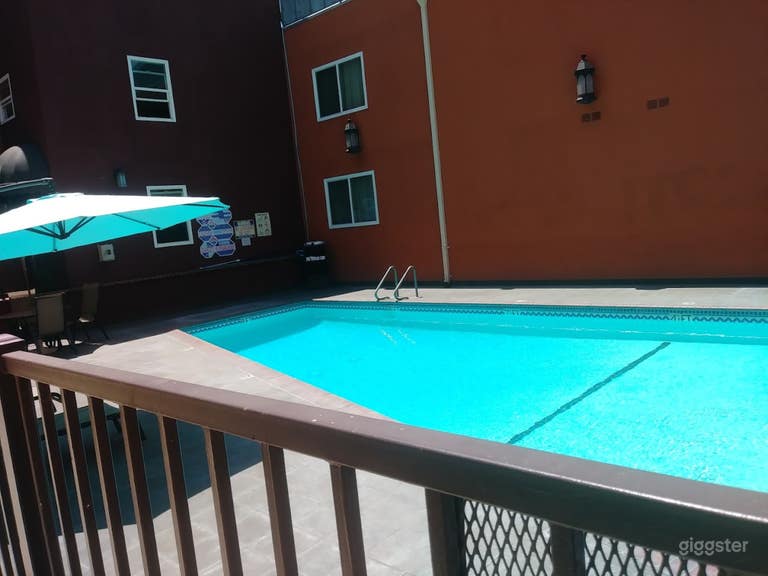  Outdoor Pool in Downtown LA 