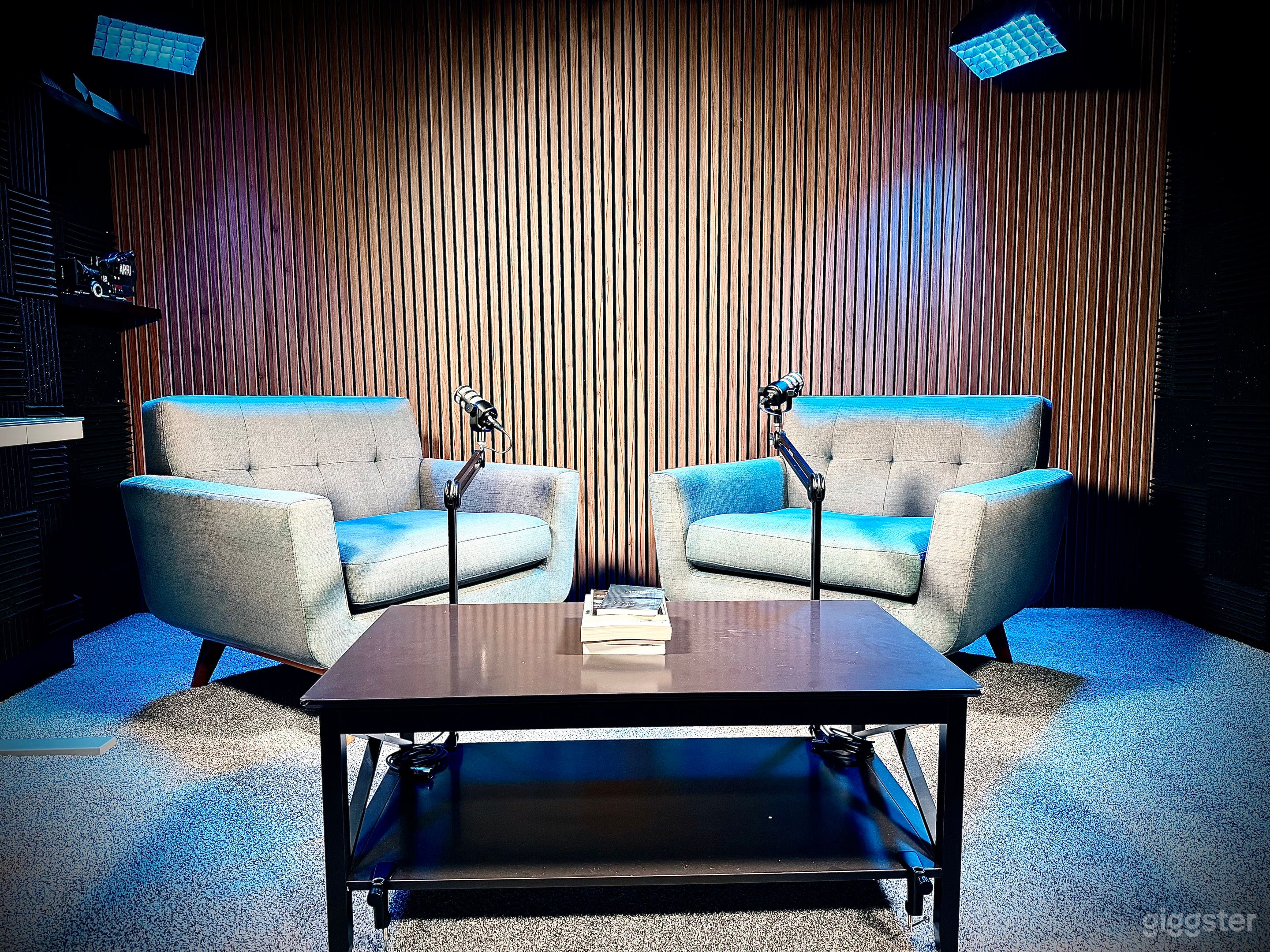 Dual backdrops and RGB lighting offer multiple styles in one room.