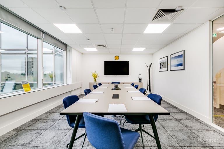  Huddle L4 Boardroom 