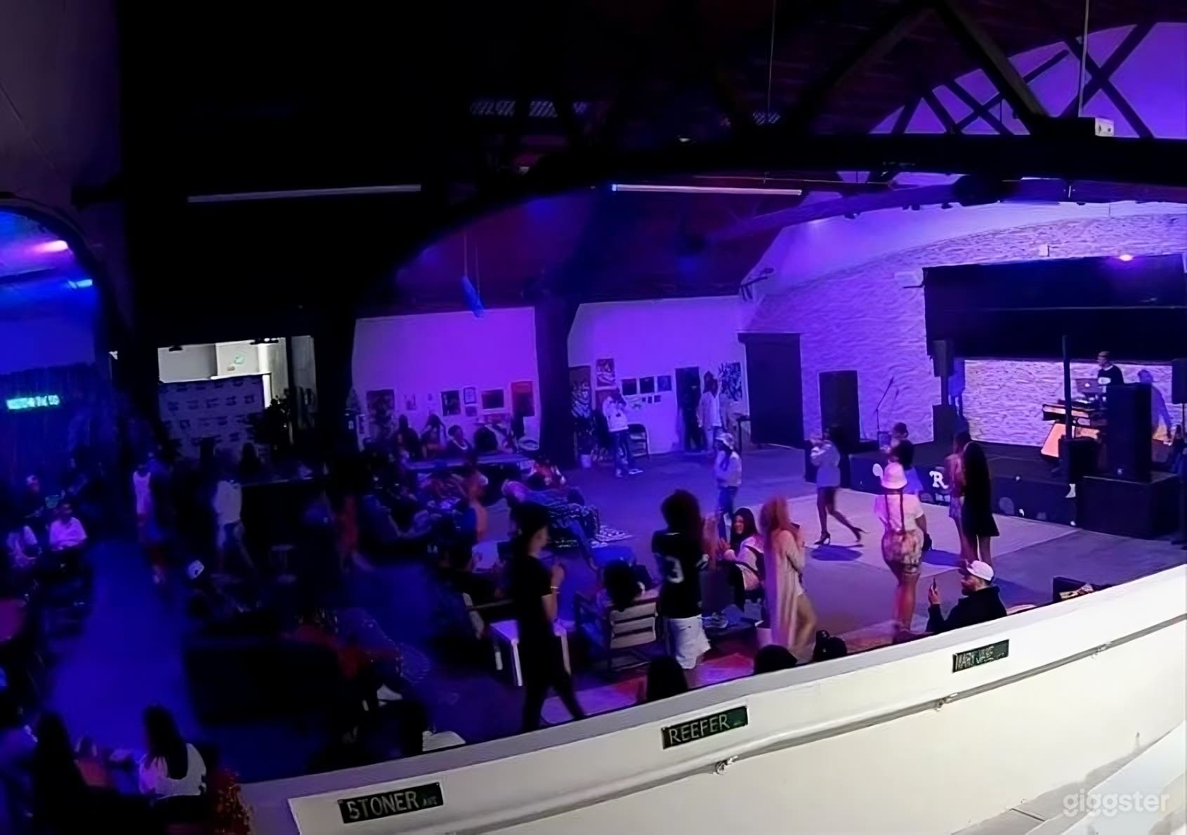 Unique Lounge &amp; Event Space Photo 2