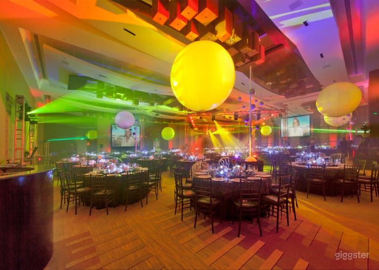  Luxury Ballroom for Events & Productions 