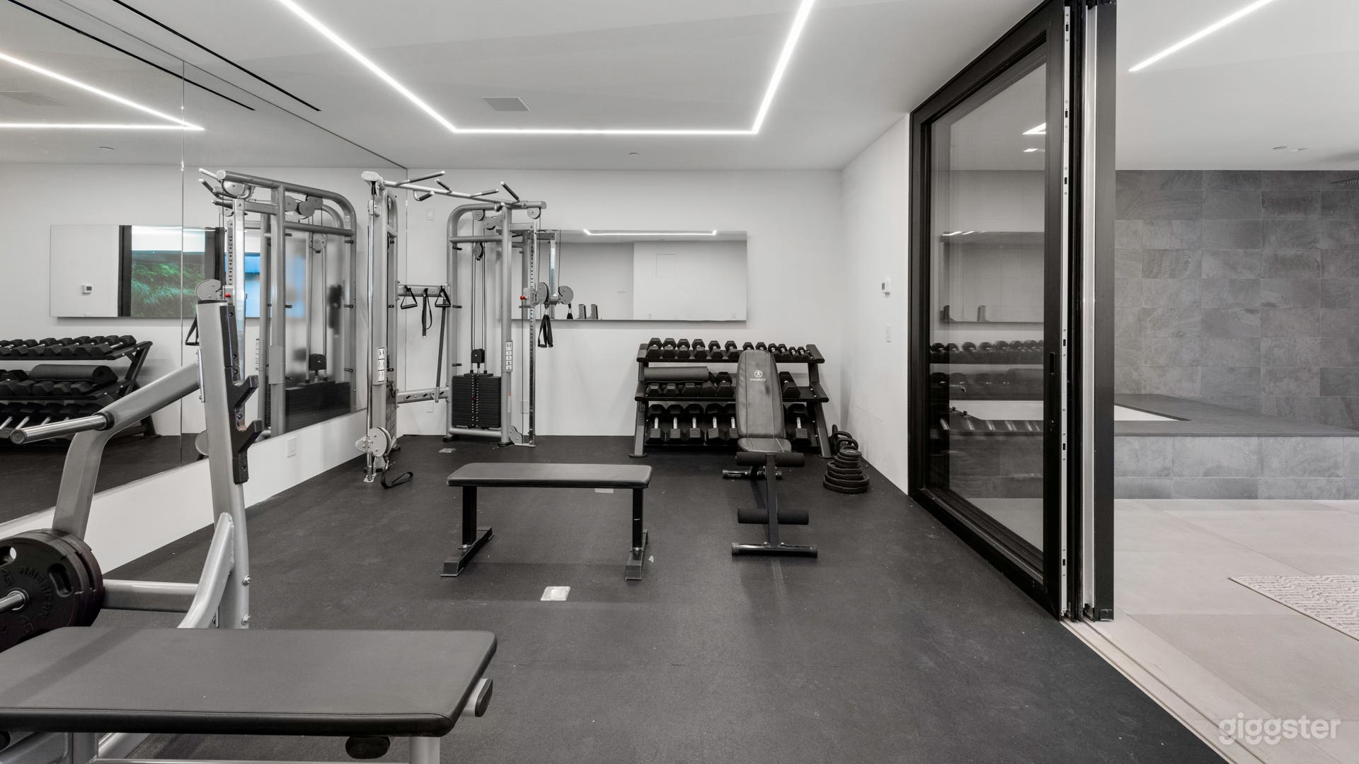 The Glass House Retreat Photo 4