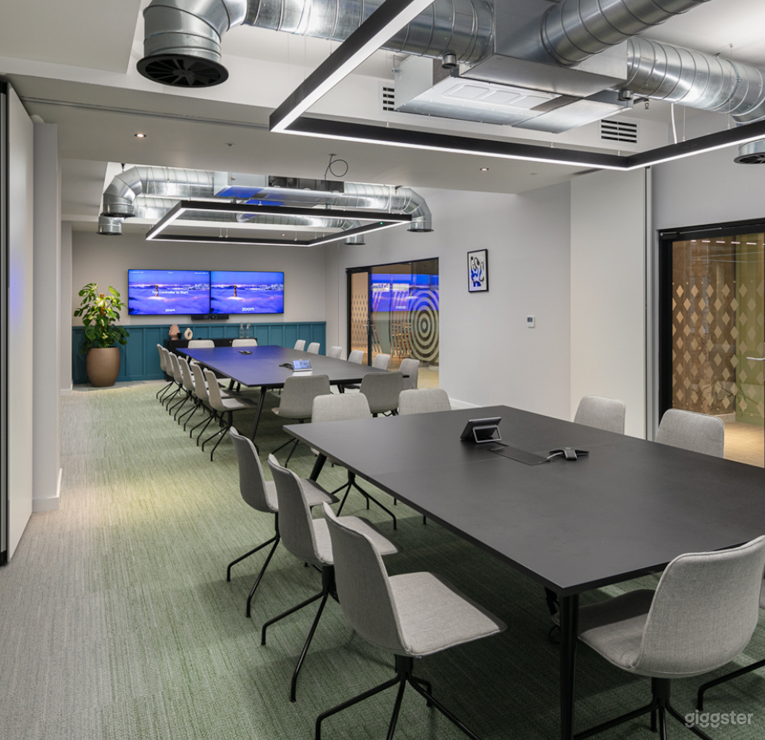 The Conservatory Room Good for 10 Persons  Photo 2