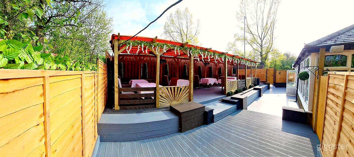 Astonishing Restaurant Serves Modern Dishes Photo 2