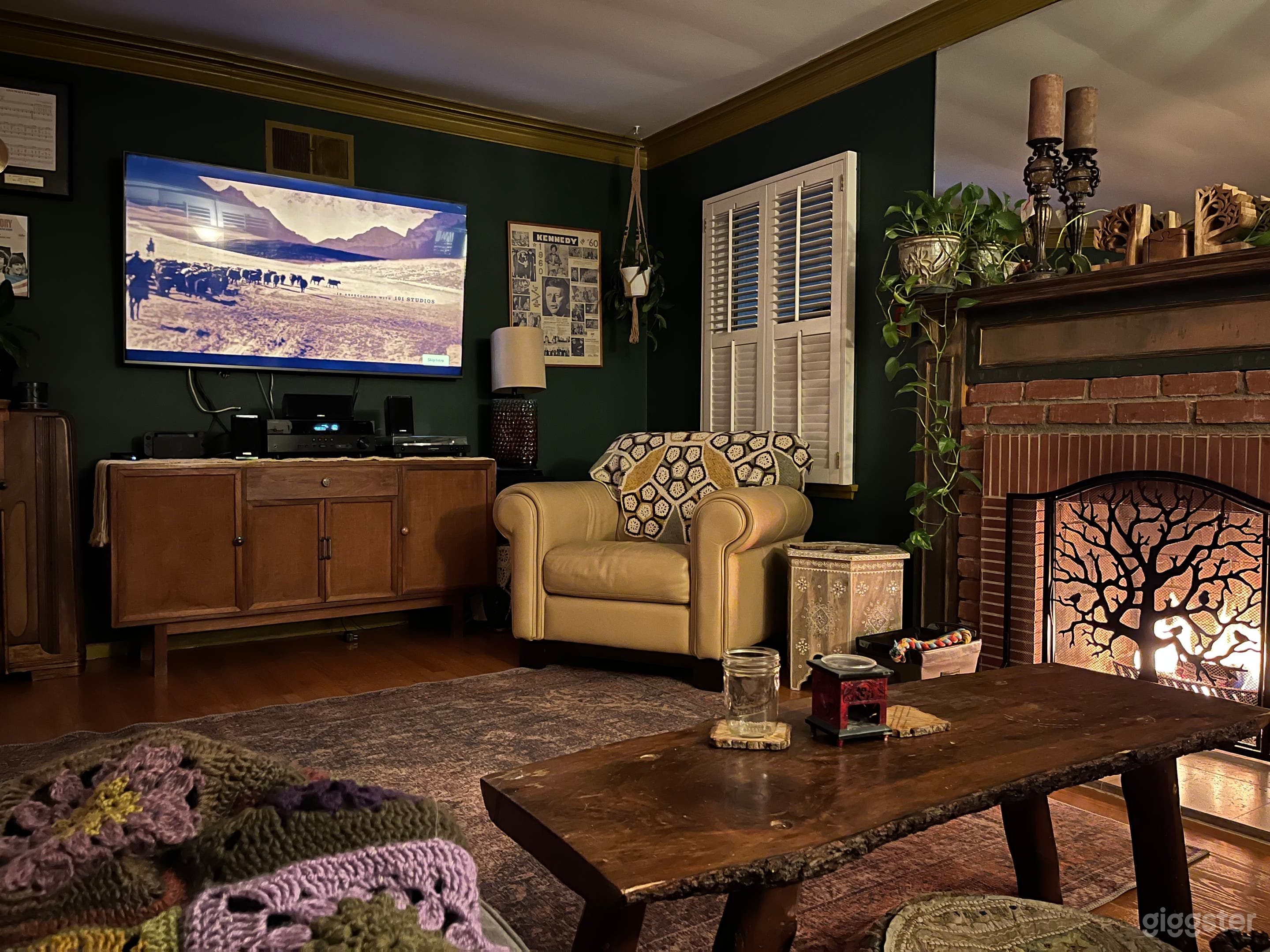 1950s Middle Class Oasis Photo 2