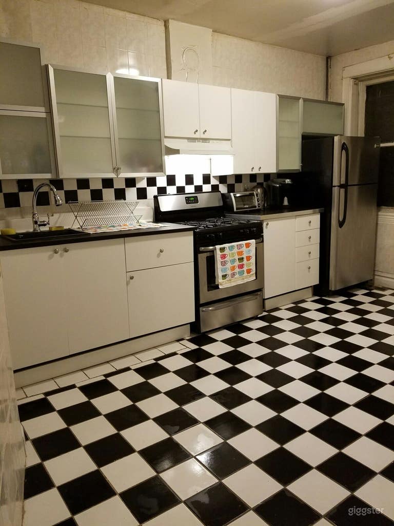  Sunny, bright, well furnished apartment for 6 