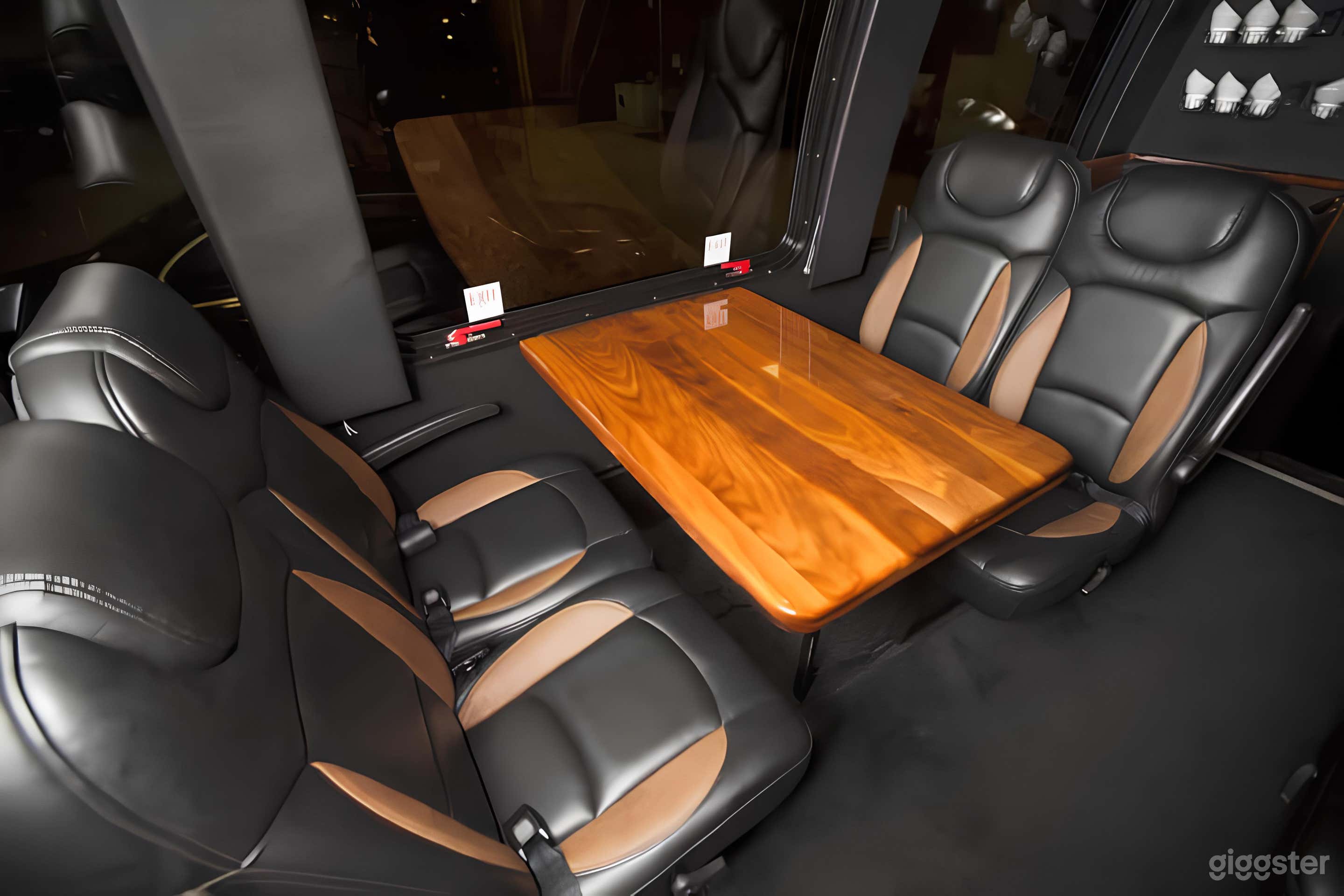 Nashville Night Owl Photo 4