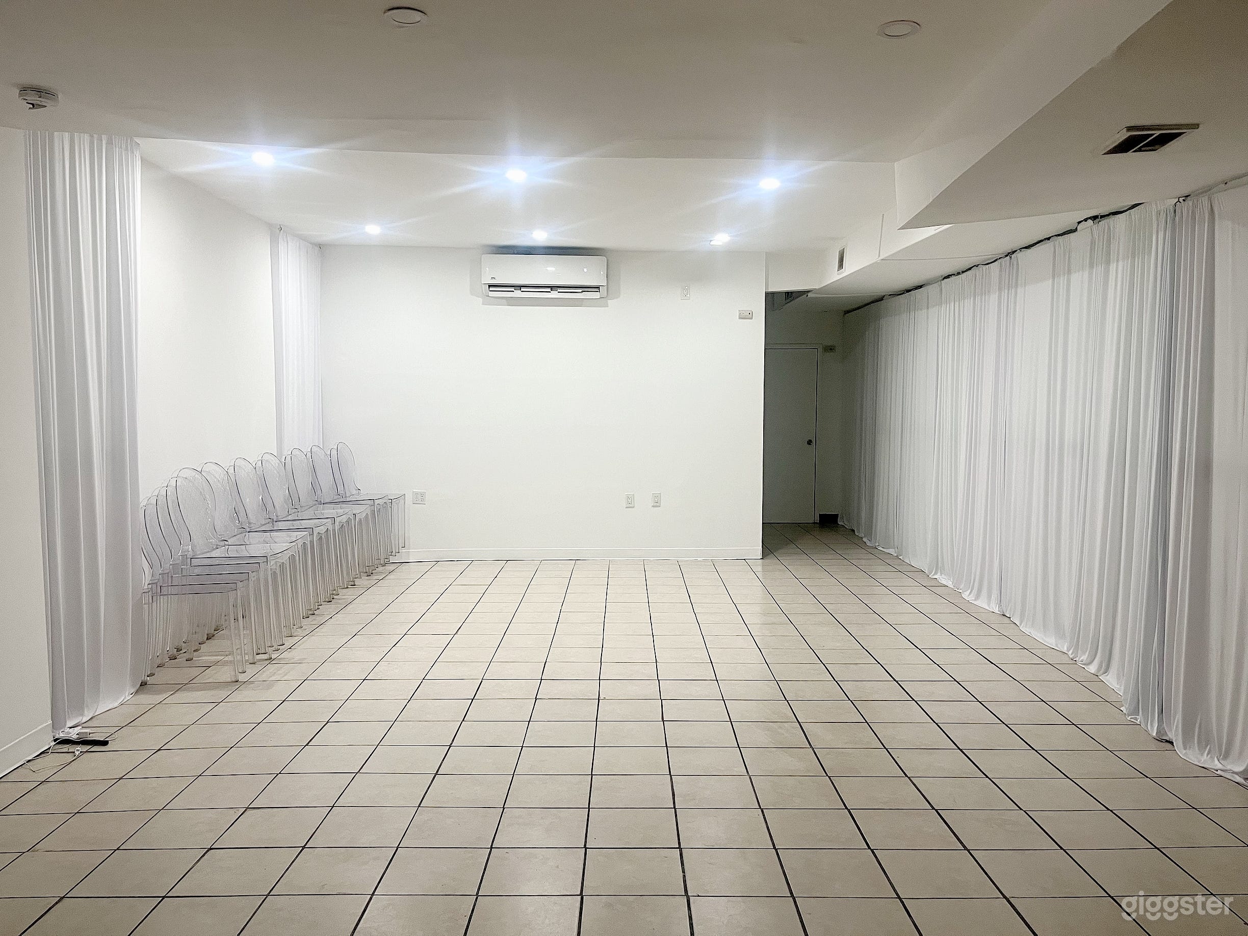 Serene Garden-Themed Event Space with Full Bar Photo 3