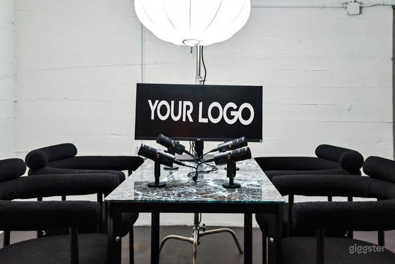  4 Guest Table Podcast Set 