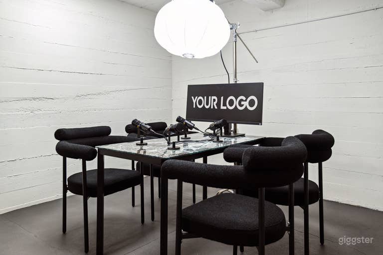  4 Guest Table Podcast Set 