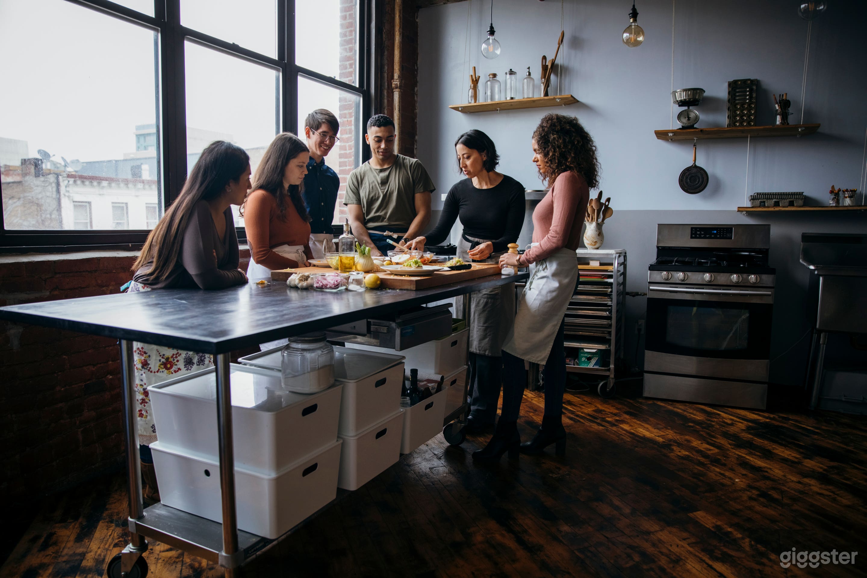 Industrial Brooklyn kitchen studio, green room  Photo 4
