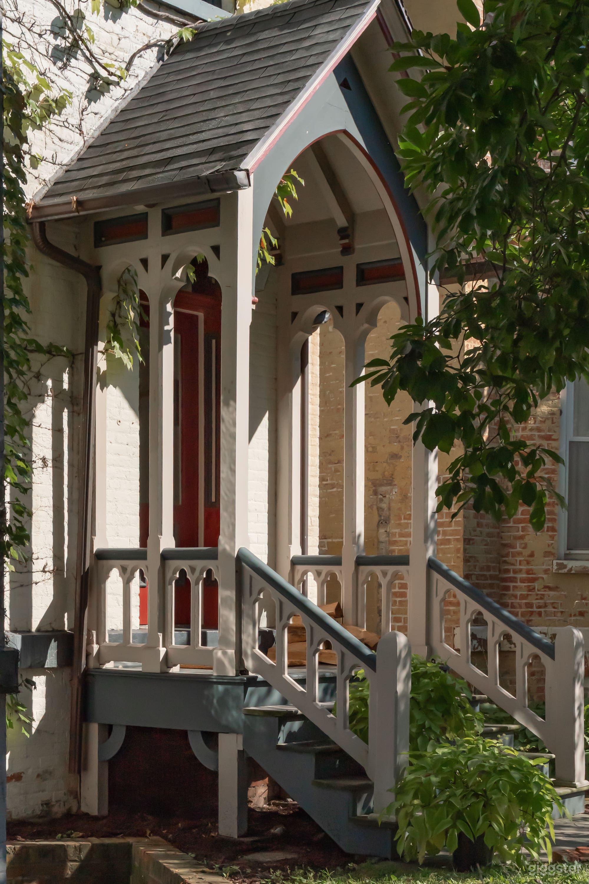 Bright Historic Victorian with Hudson River Views and Deck Photo 2