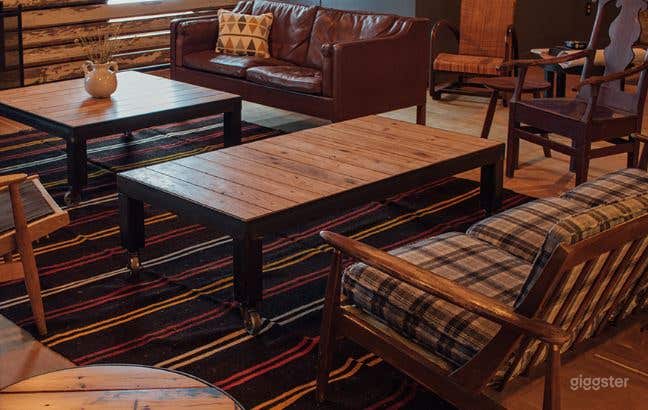 Lovely Lounge with Fireplace in Marietta Photo 4