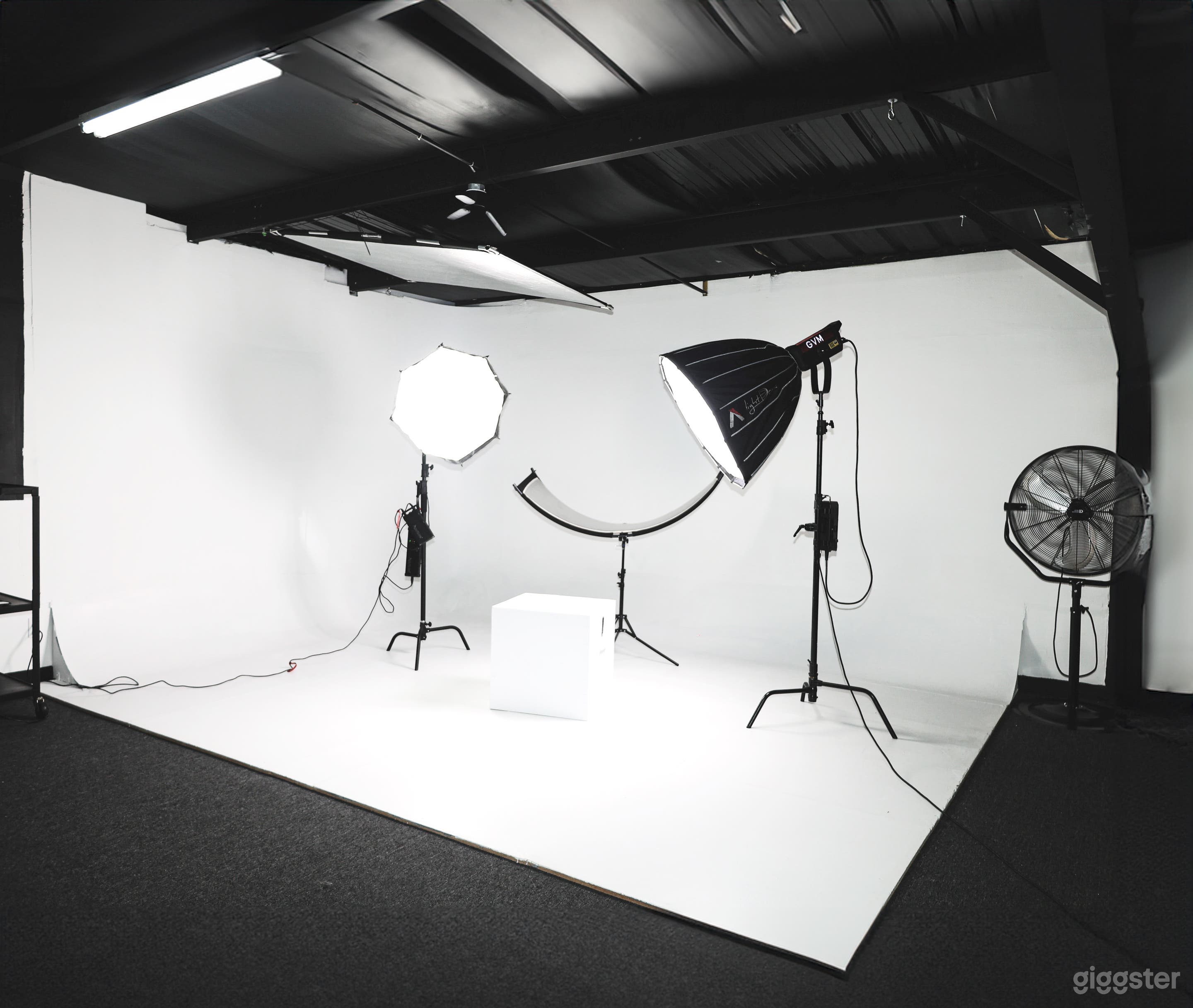 Cyc Wall with continuous lighting. 