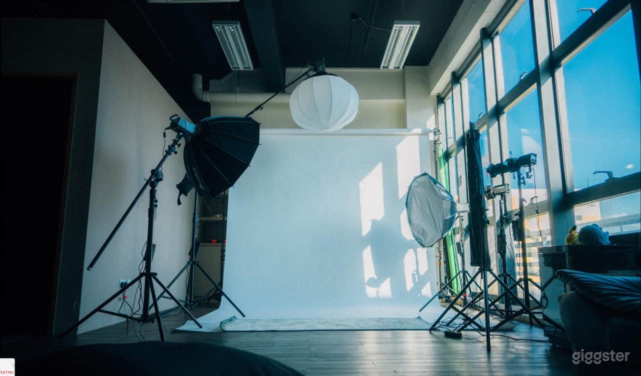 Bright Natural Light Studio with Sheer Blinds Photo 1