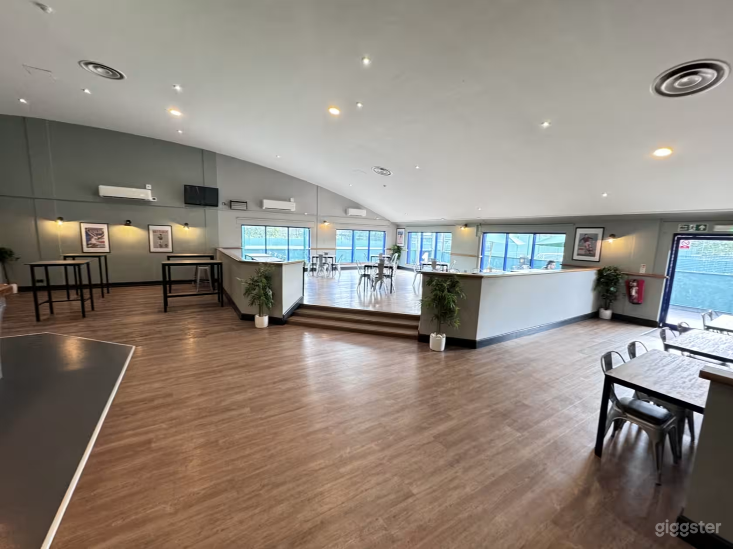 Function Room in a Sports Club Photo 2