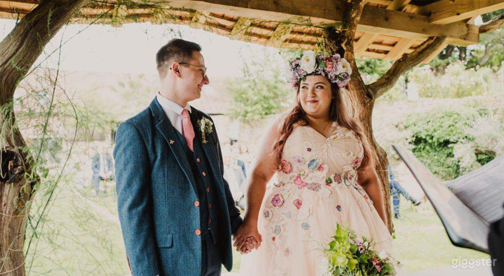 Outdoor Pavilion &amp; Garden with Countryside Beauty Photo 3