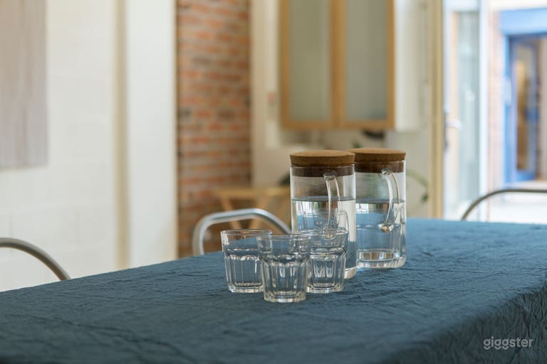  The studio as a meeting space 