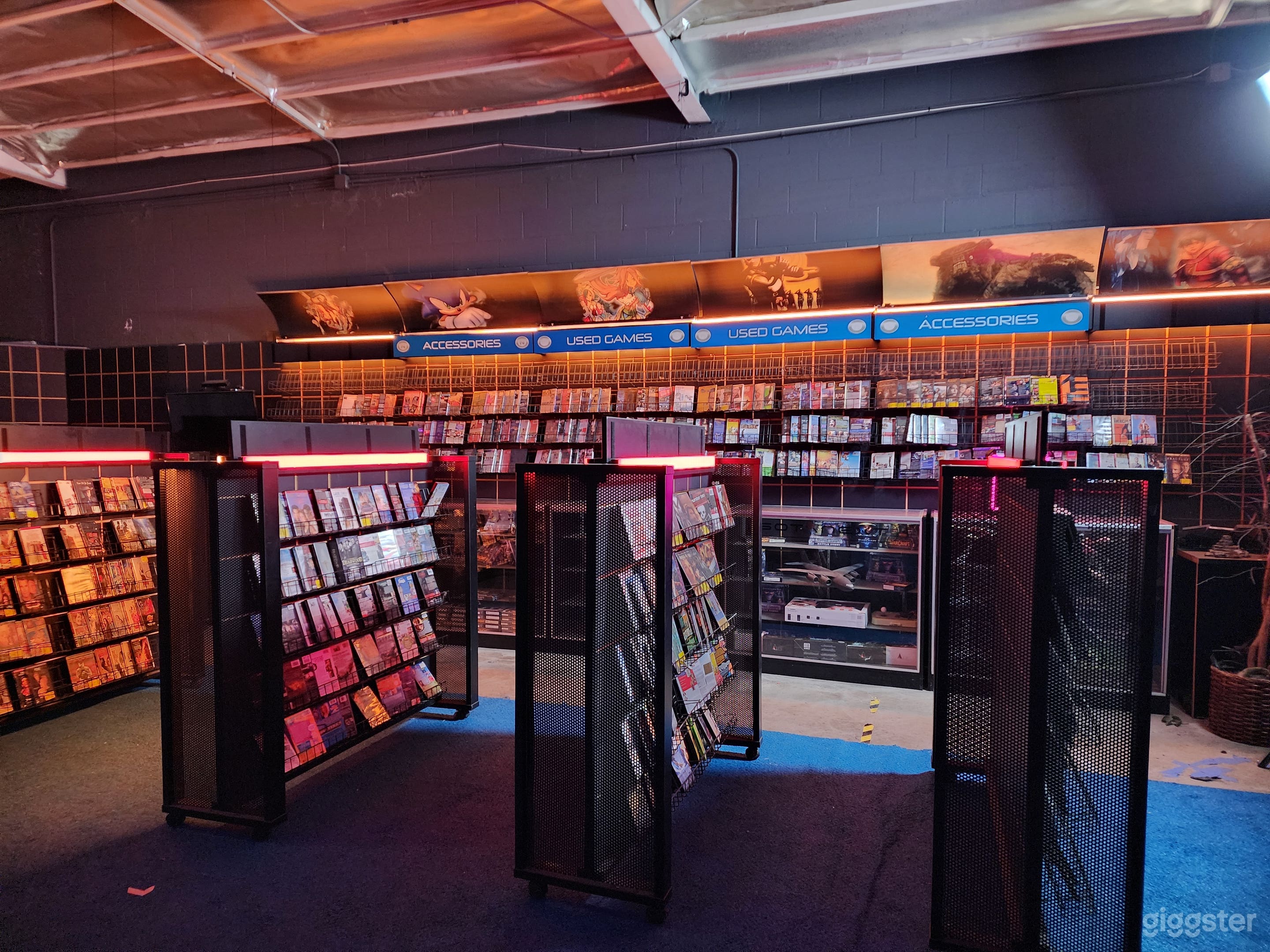 Blockbuster Video Store / Gamestop with lots of props Photo 1