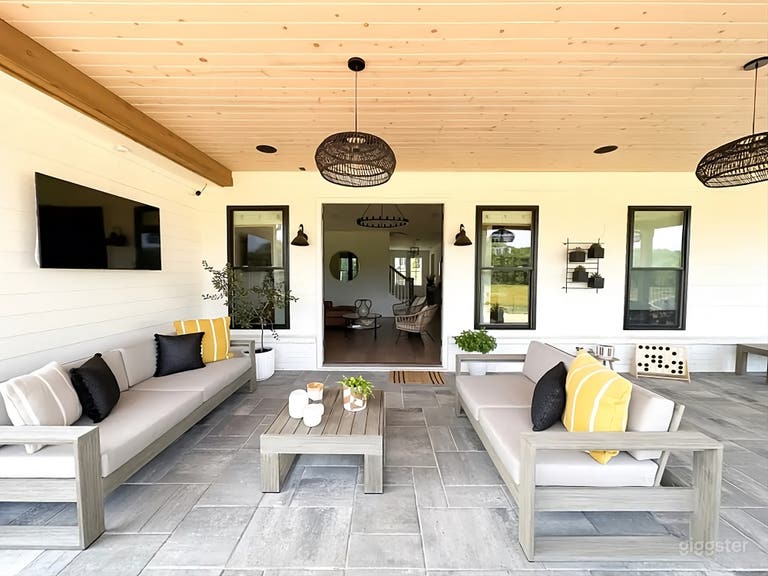  Scenic Countryside Backyard 