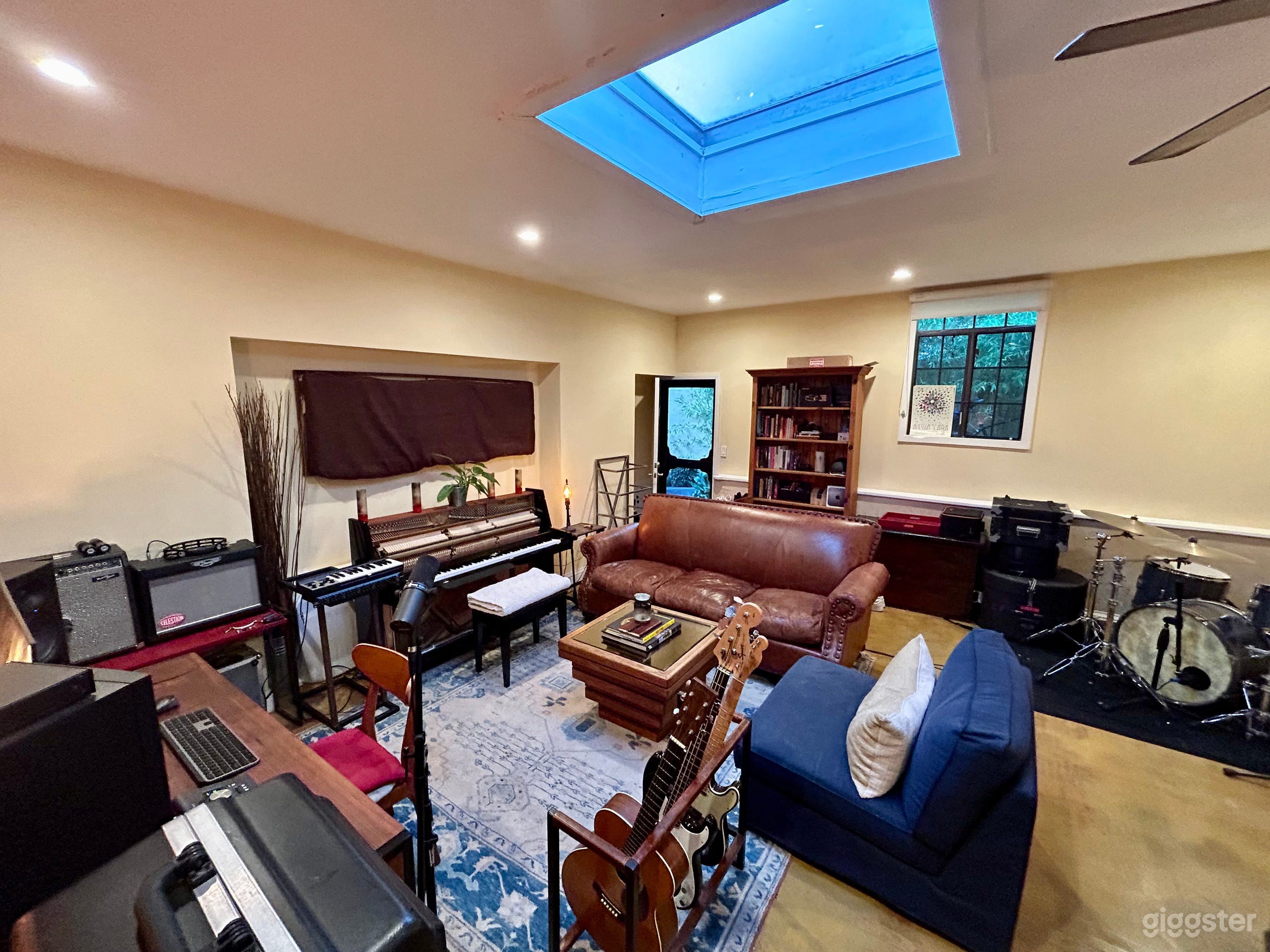 Whimsical Beachwood Canyon Recording Studio Photo 3