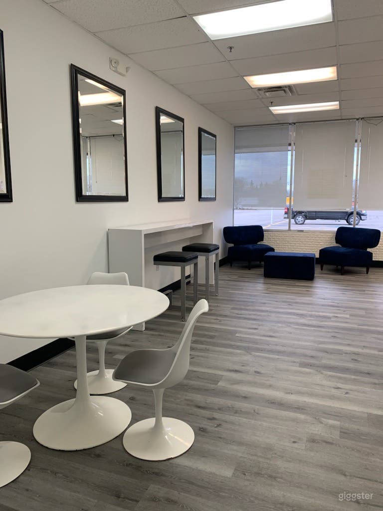 Meeting Room/Co-working Space