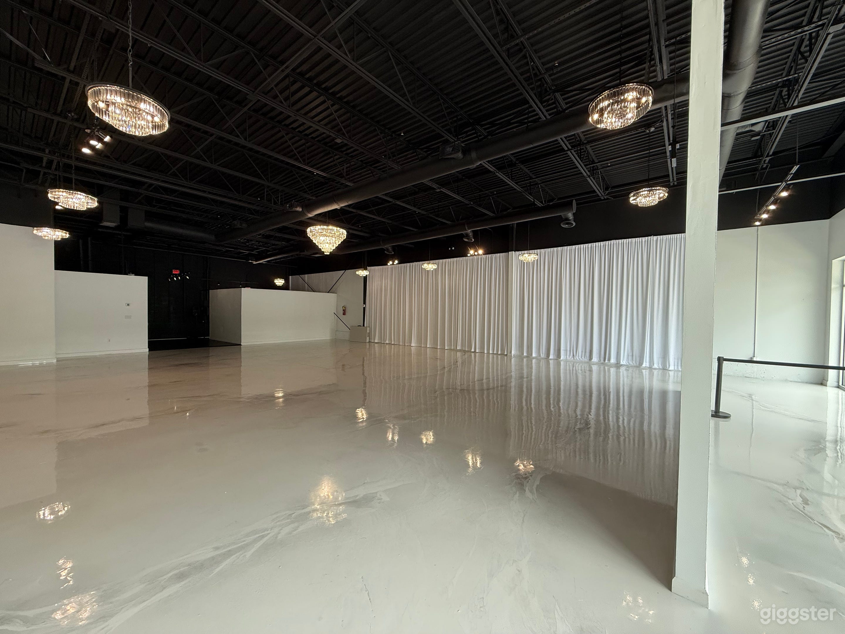 Elite and luxury event venue Photo 4