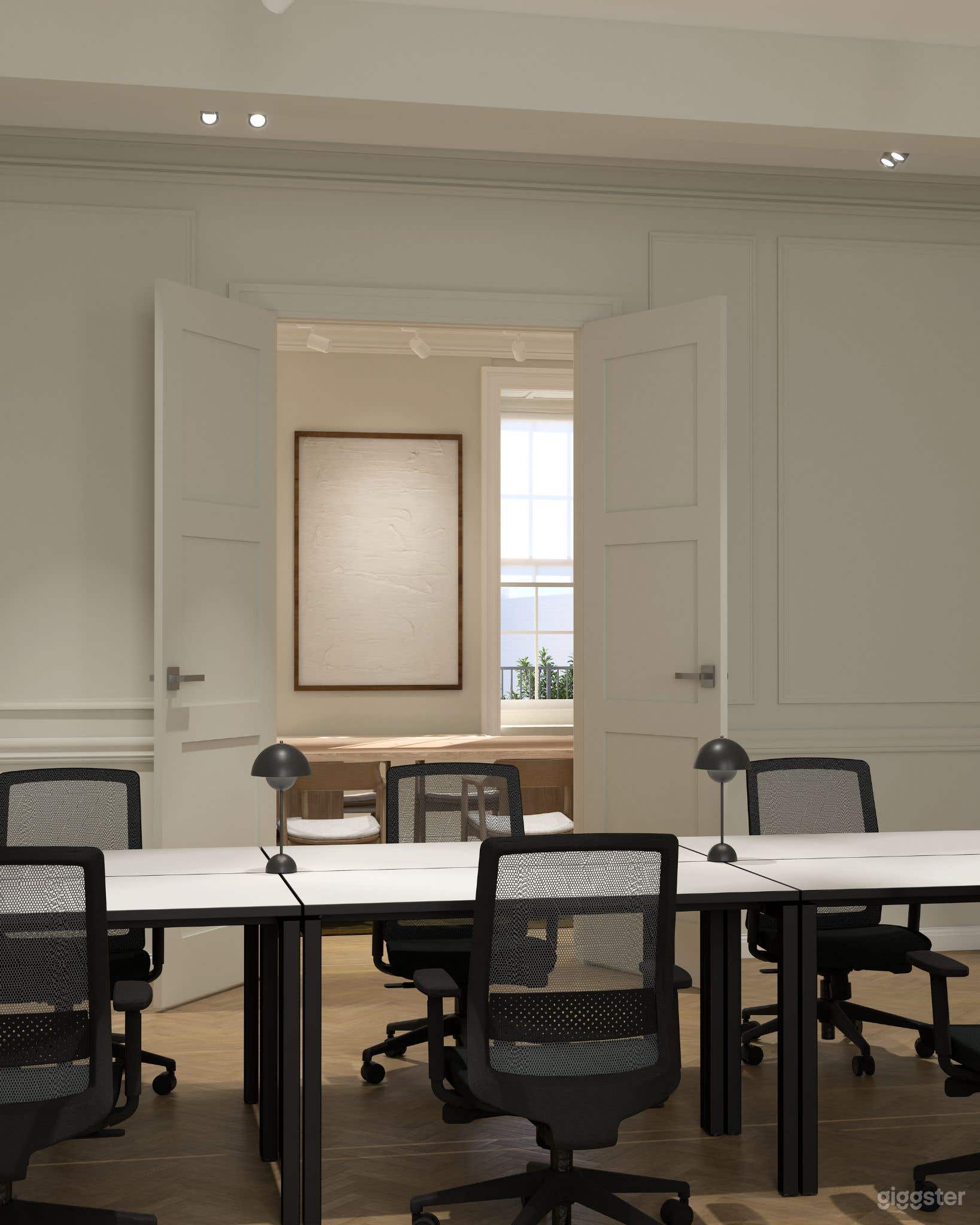 Meticulously Rejuvenated Meeting Room Photo 4